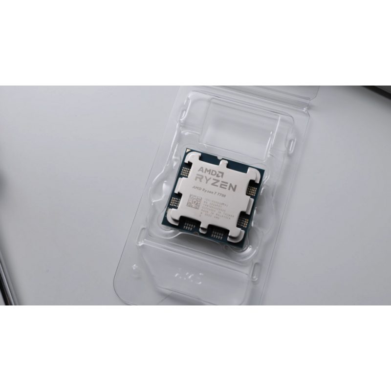 AMD Ryzen 7 7700 AMD Ryzen 7 7700