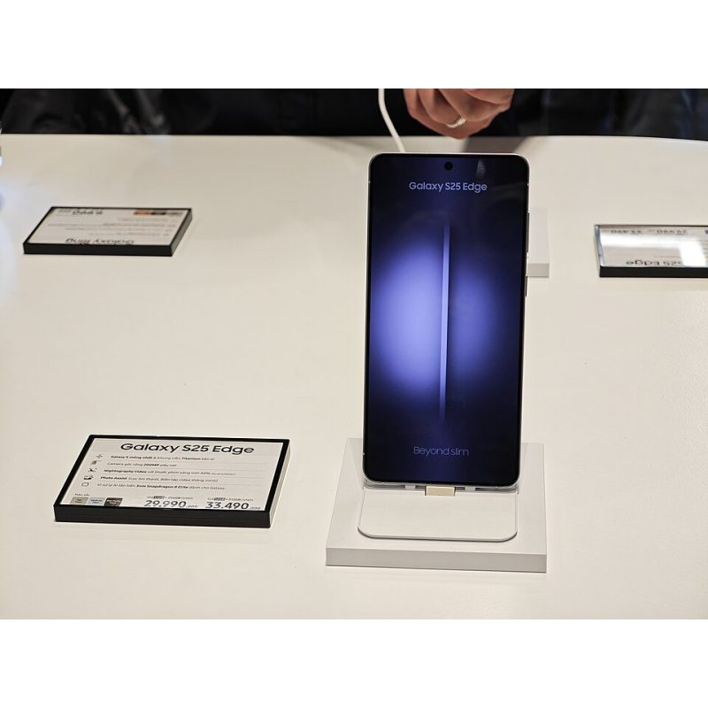 Galaxy S25 Edge Galaxy S25 Edge