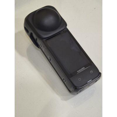 Insta360 X4