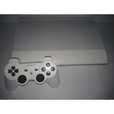 Ретро Sony PlayStation 3 Super Slim