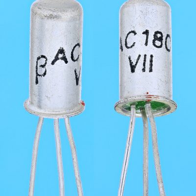 Зарядная станция Bluetti AC180 Зарядная станция Bluetti AC180